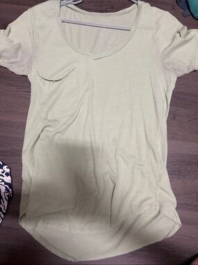 Z Supply Women’s V neck